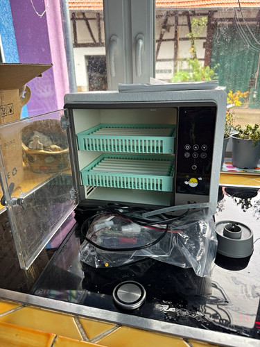 Brutmaschine mit - brutmaschine,,